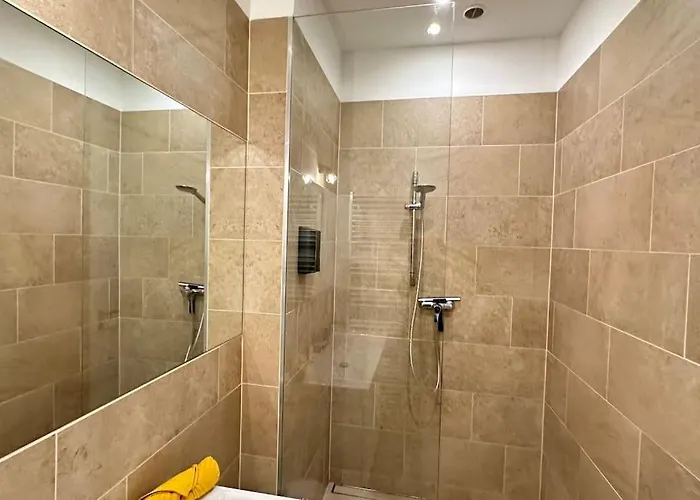 African Paradise With Jacuzzi & Sauna Viena