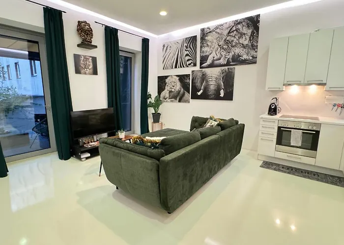 African Paradise With Jacuzzi & Sauna * Viena